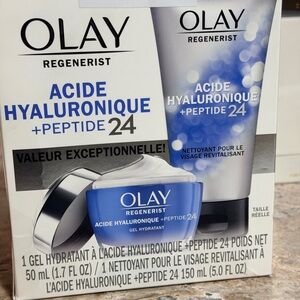 OLAY Regenerist Hyaluronic Acid + Peptide 24 Set